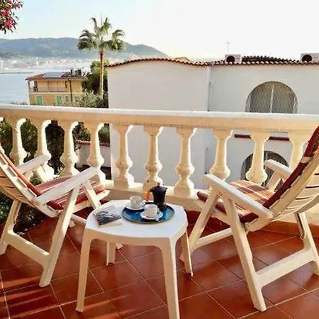 Apartamento Cozy Golea Mare - With Sea View Diano Marina