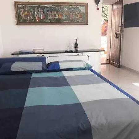 Cozy Golea Mare - With Sea View Apartamento Diano Marina
